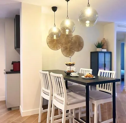 Апартаменти Ines Apartemento Flamante En *